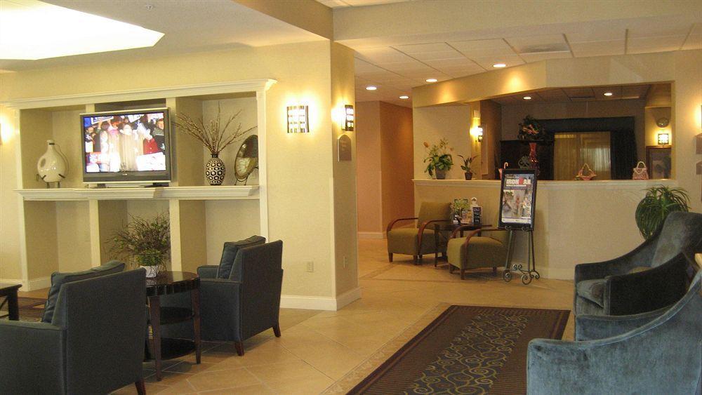 Holiday Inn Express Hotel & Suites Clearwater Us 19 North By Ihg Interior foto