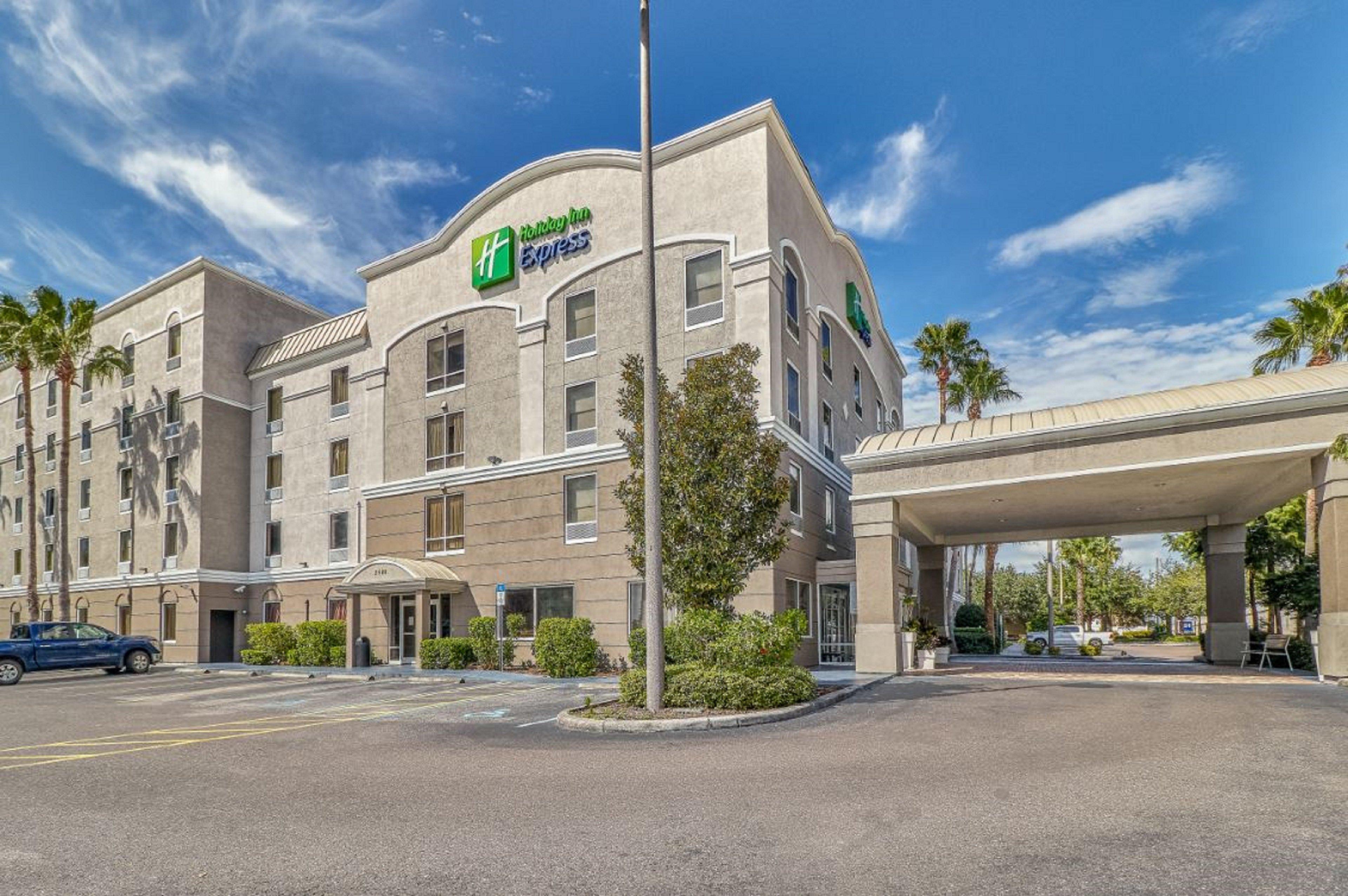 Holiday Inn Express Hotel & Suites Clearwater Us 19 North By Ihg Exterior foto