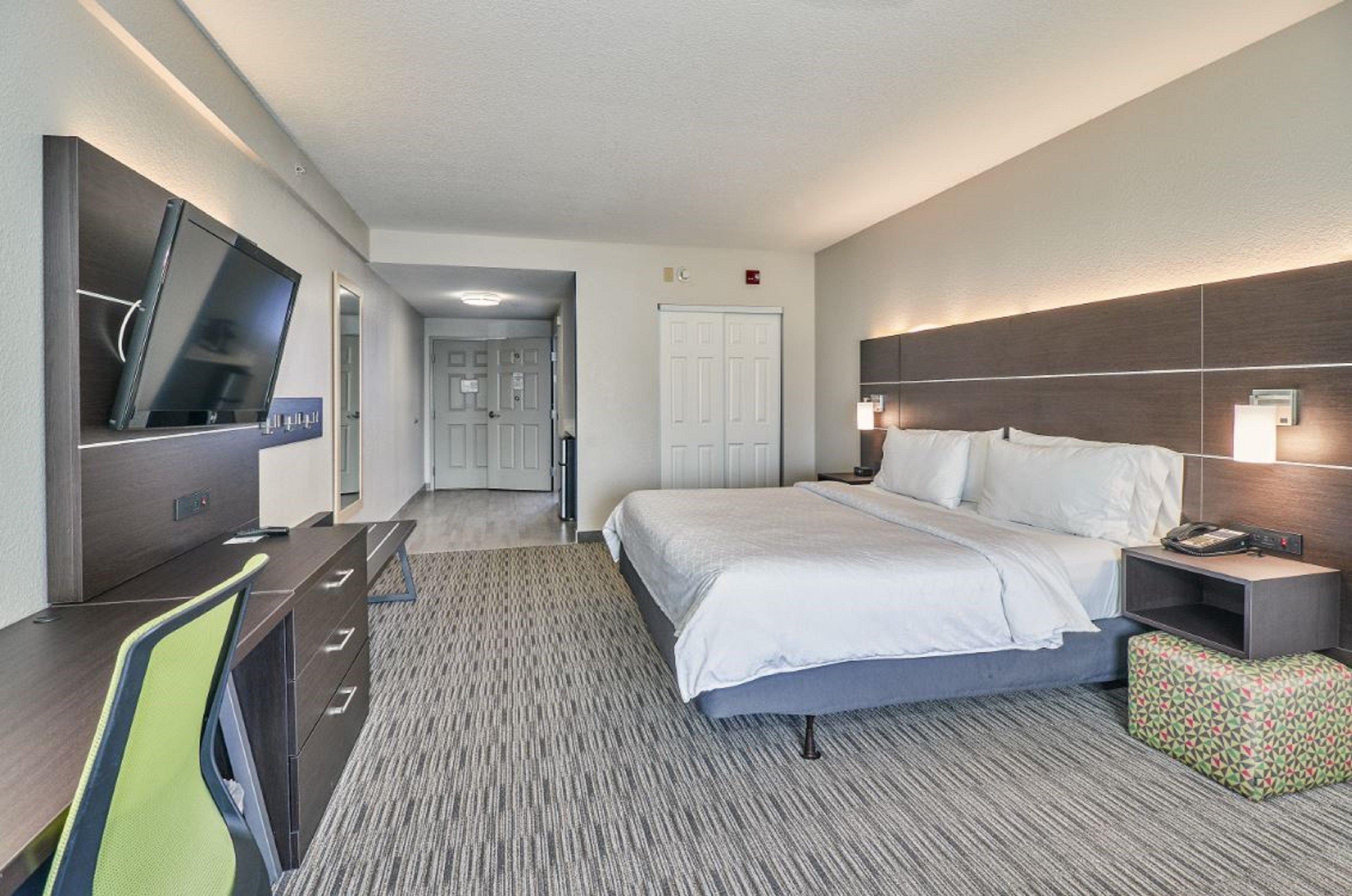 Holiday Inn Express Hotel & Suites Clearwater Us 19 North By Ihg Exterior foto