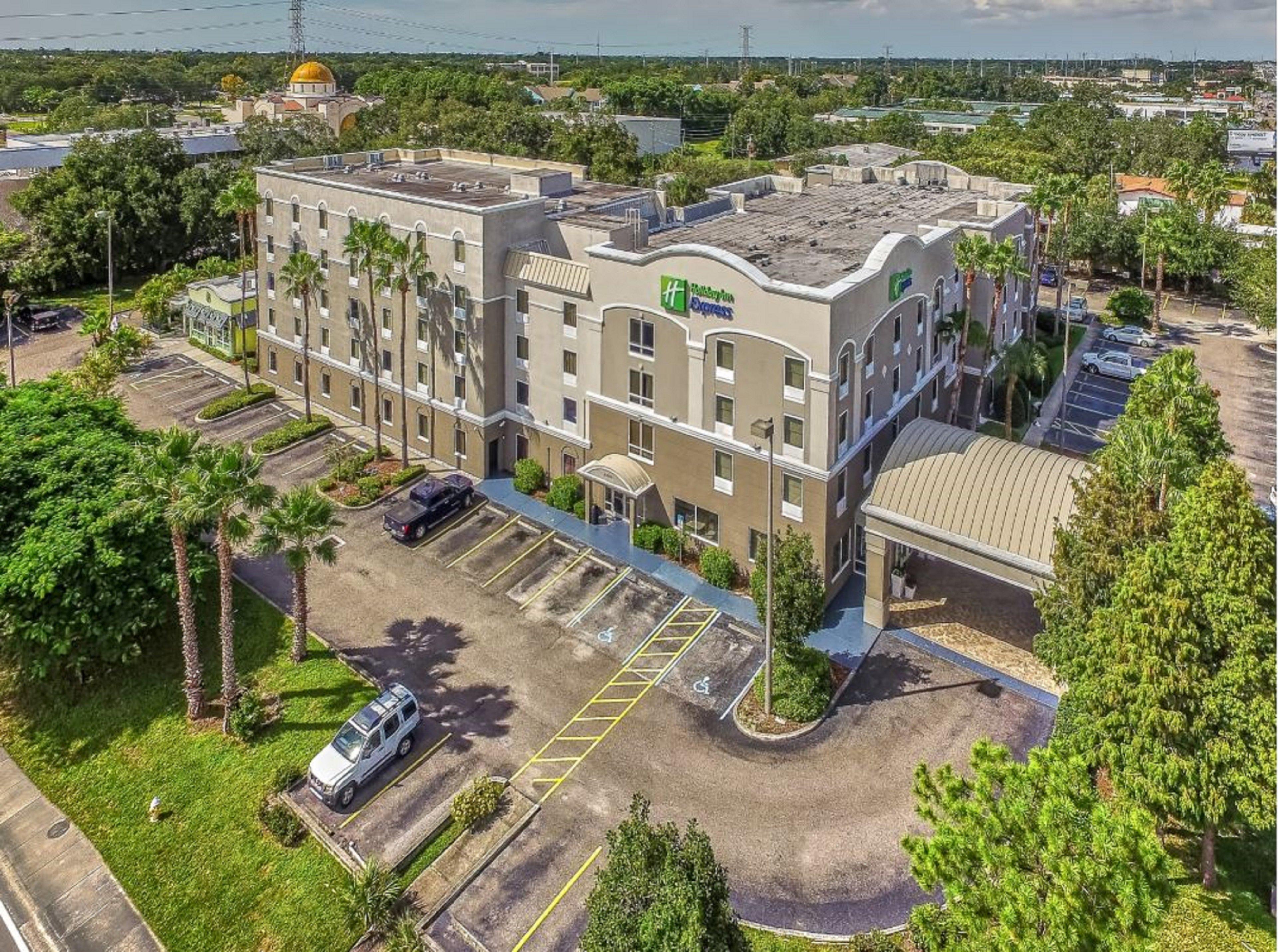 Holiday Inn Express Hotel & Suites Clearwater Us 19 North By Ihg Exterior foto