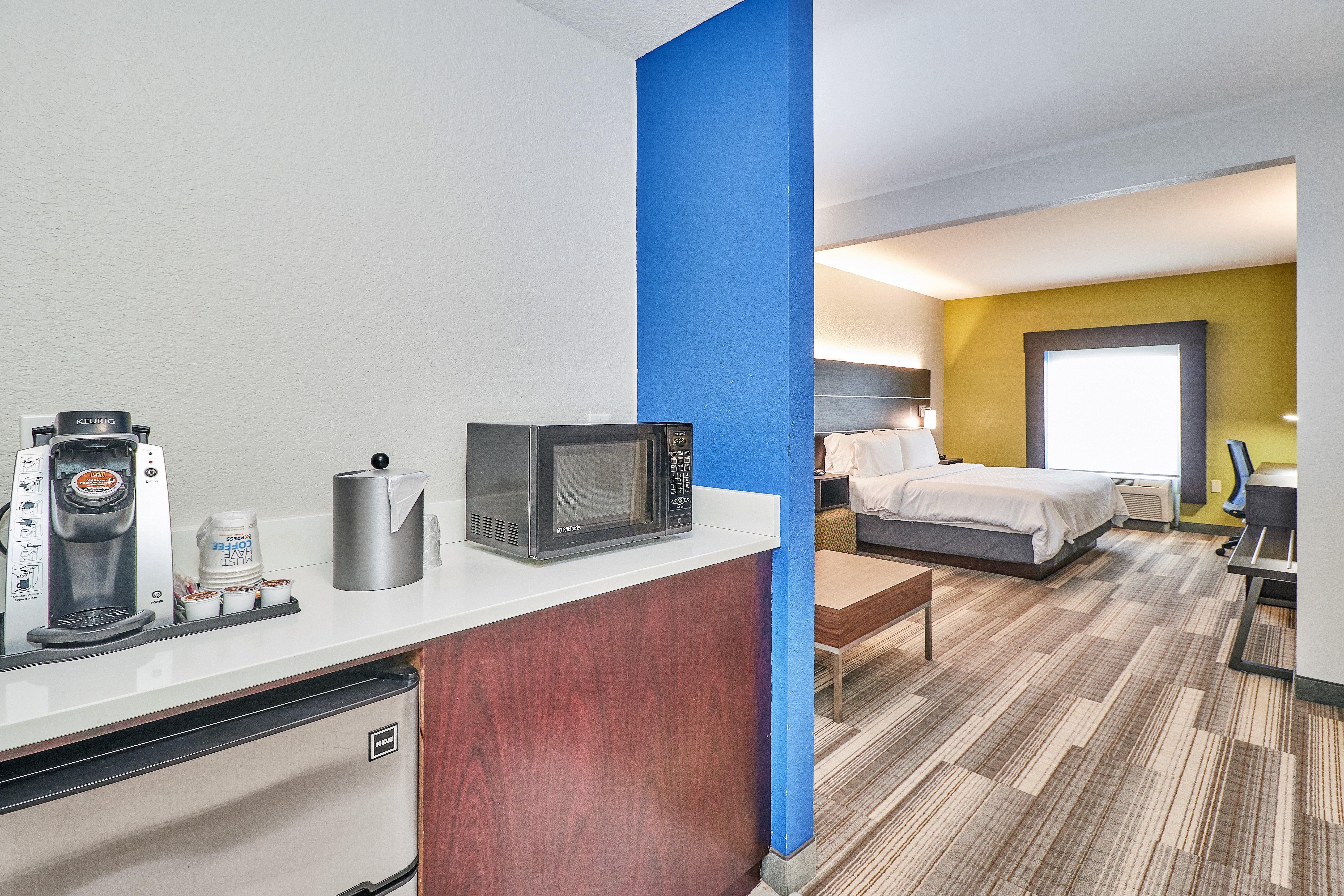 Holiday Inn Express Hotel & Suites Clearwater Us 19 North By Ihg Exterior foto