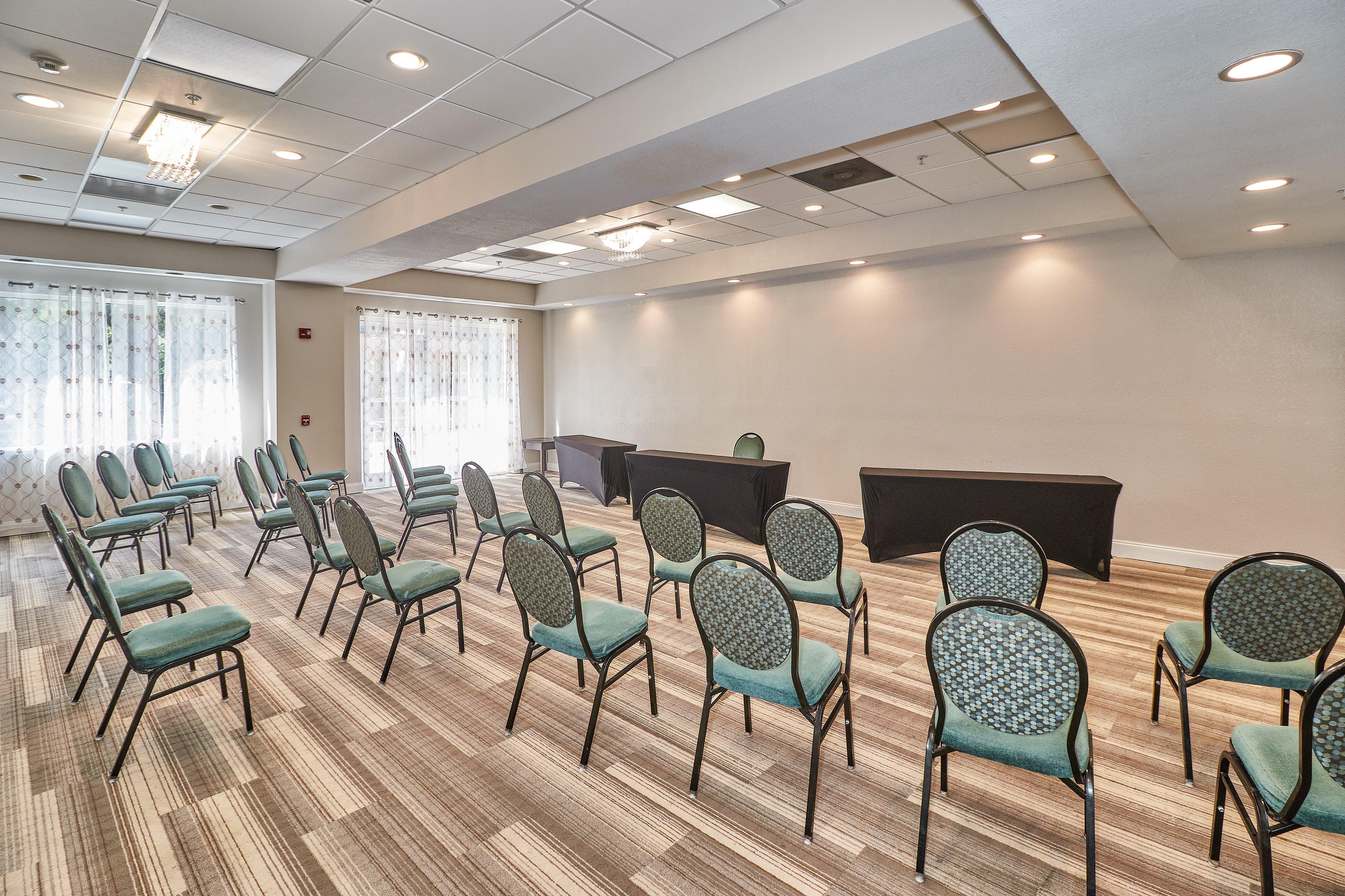 Holiday Inn Express Hotel & Suites Clearwater Us 19 North By Ihg Exterior foto