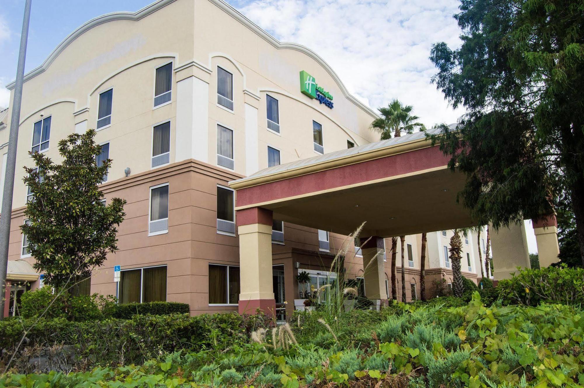 Holiday Inn Express Hotel & Suites Clearwater Us 19 North By Ihg Exterior foto