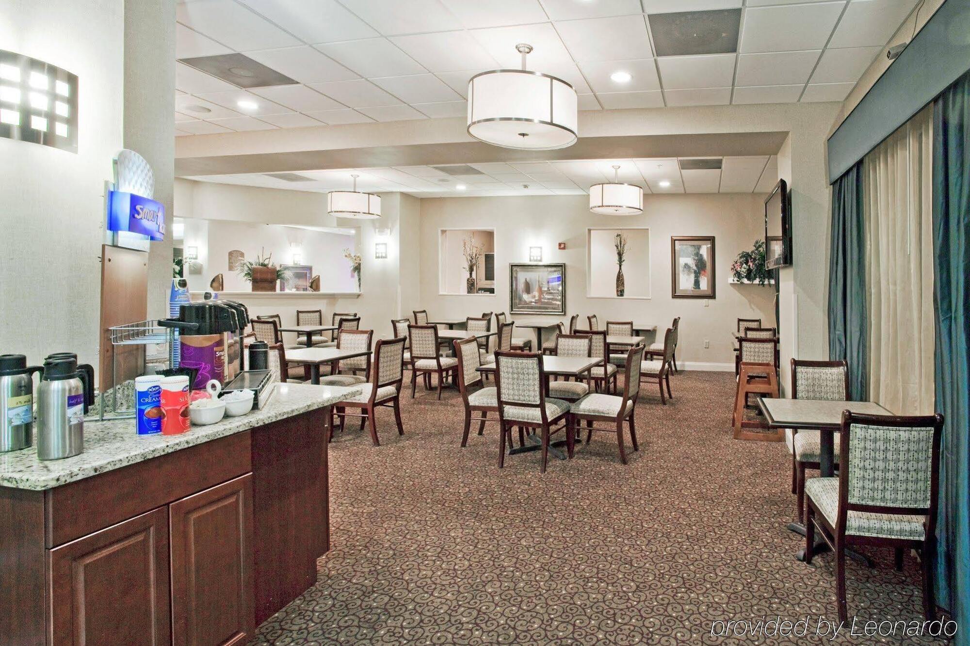Holiday Inn Express Hotel & Suites Clearwater Us 19 North By Ihg Exterior foto