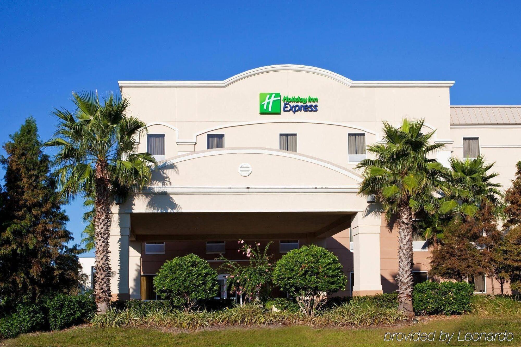 Holiday Inn Express Hotel & Suites Clearwater Us 19 North By Ihg Exterior foto